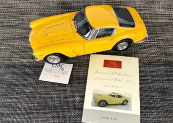 CMC: M-054 Ferrari 250 Berlinetta 1961 1:18
