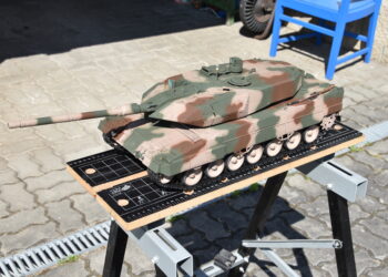 Prodám tank Leopard 2A6 od Torra